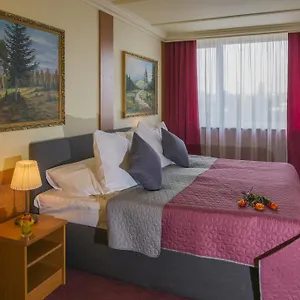 TOP HOTEL Praha Hotel